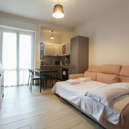 Splendido Bilocale Sul Naviglio Grande Appartement Corsico Buitenkant foto